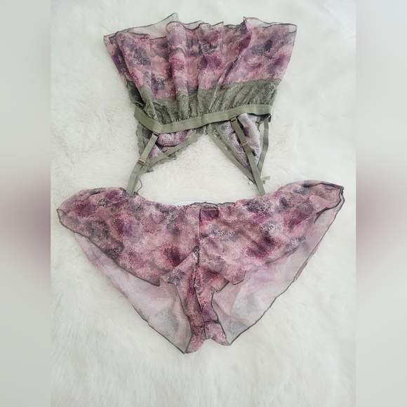 🪻FRENCH AFFAIR SEXY 2 PIECE SET SIZE M - Picture 5 of 6